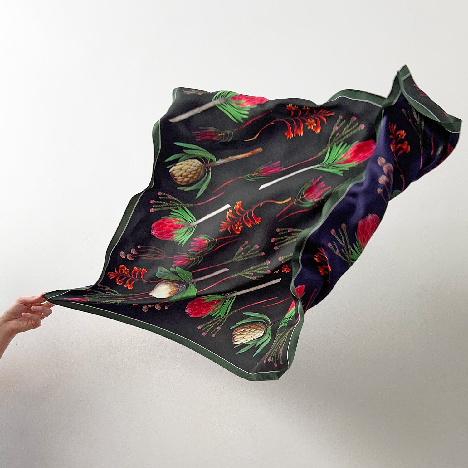 Reversible silk scarf - Cape Fynbos (hunter & navy)