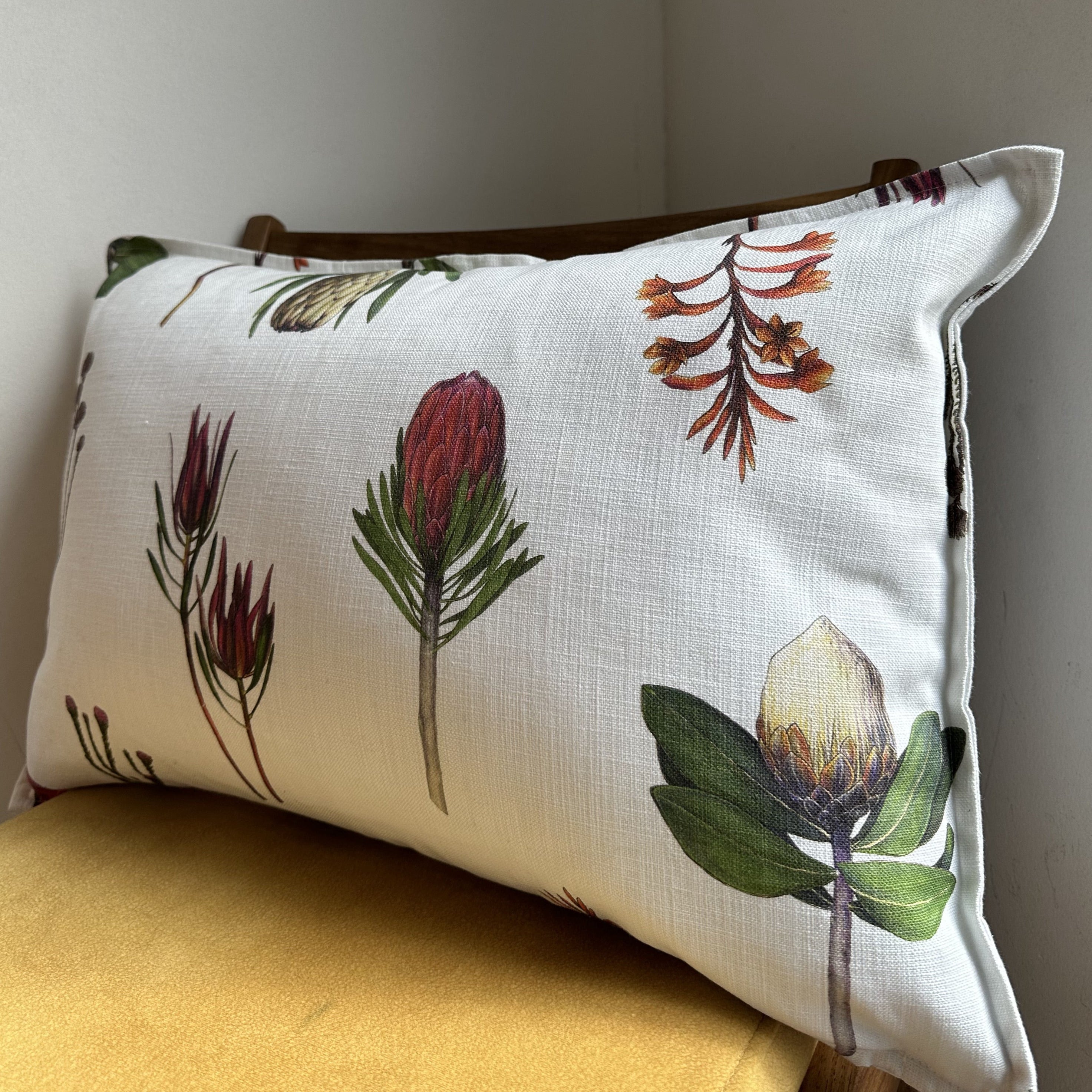 40x60cm cushion cover - White Cape Fynbos