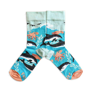FEAT. adults 'Dolphin Party' socks