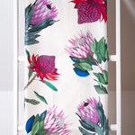 Load image into Gallery viewer, Botanic silk scarf - Protea Flora (cream)
